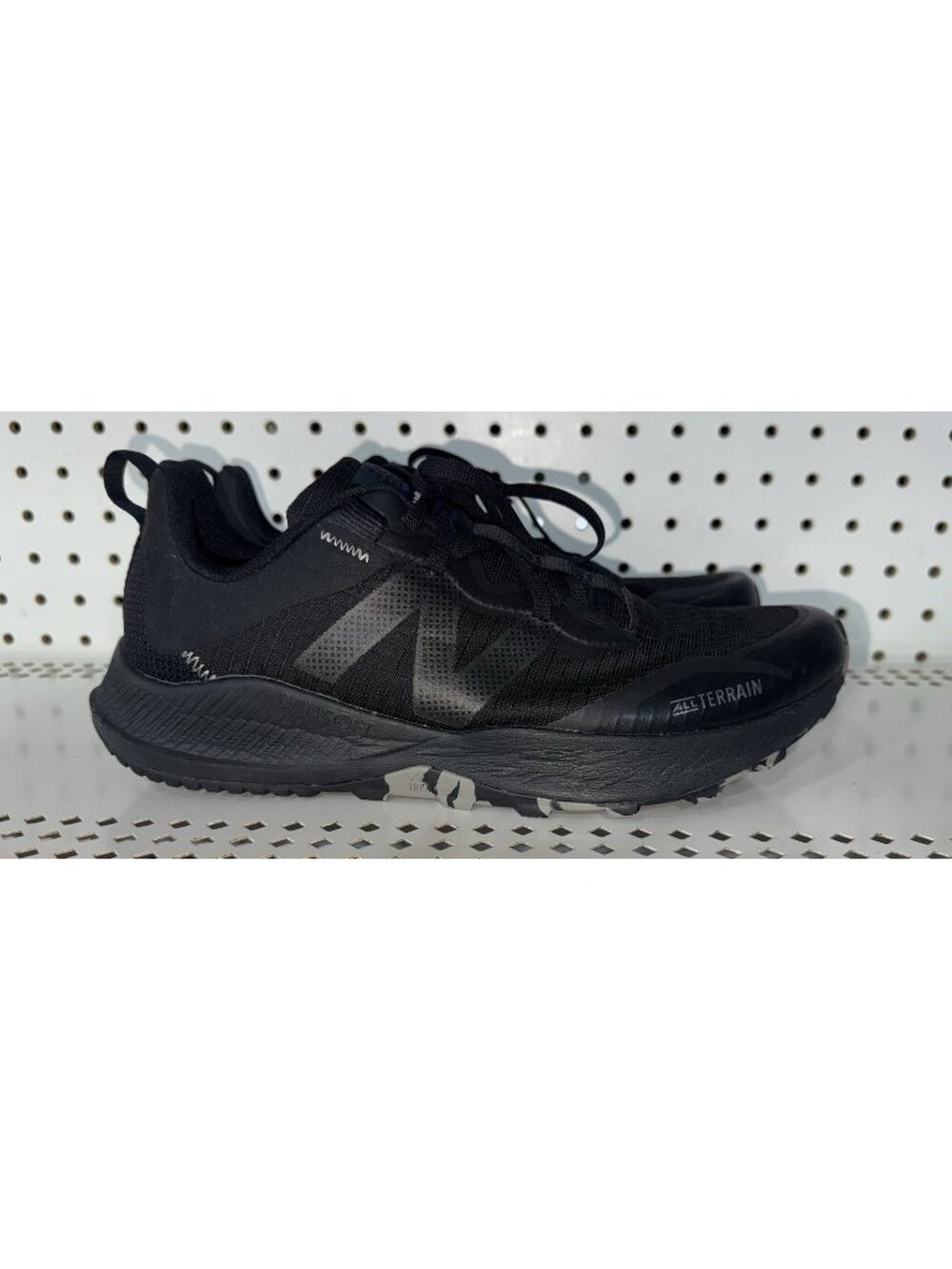 New Balance DynaSoft Nitrel v4 Mens Athletic Trail Running Shoes Size 9 Black